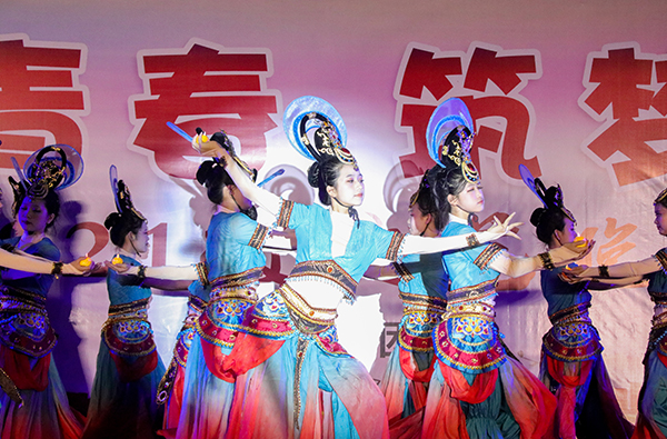 21保育5班《远古的呼唤》.JPG