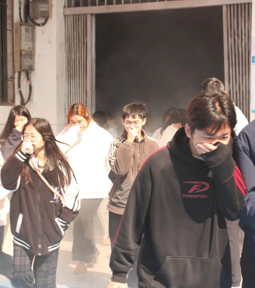 1776129905140171.jpg fe6b2d5091af5f65e8215070d29da0e2.jpg