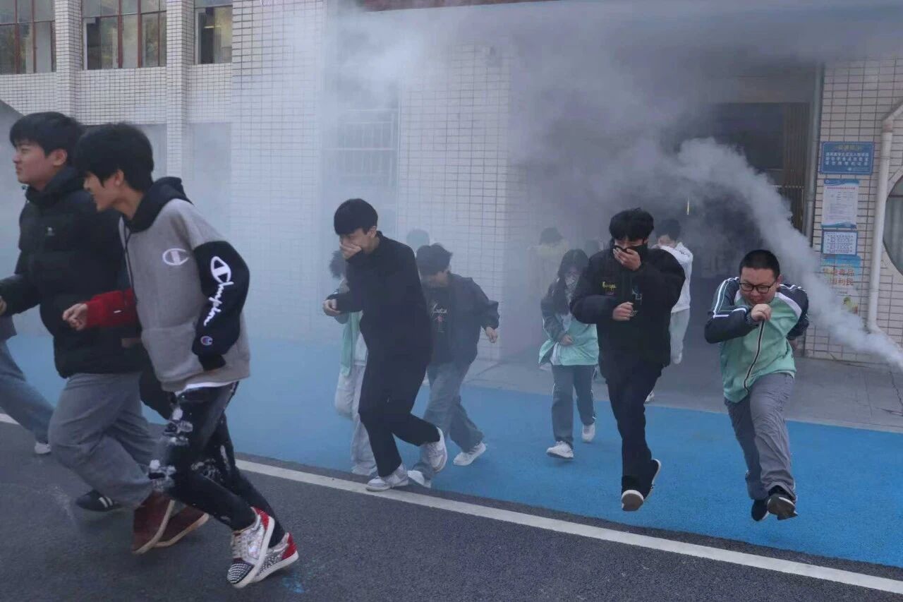 1776131203703304.jpg 8ae9983ece03ebbd750763a5c24ec47e.jpg